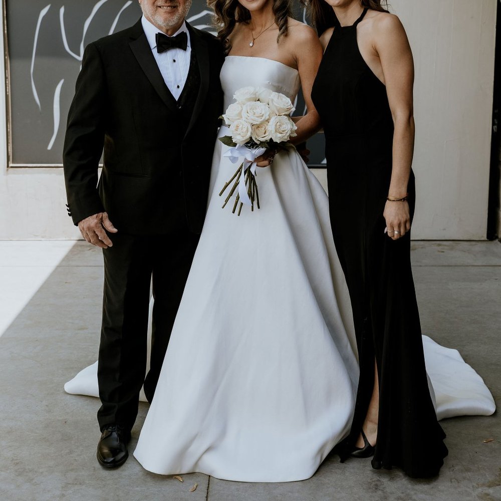Classy strapless Wedding Dress